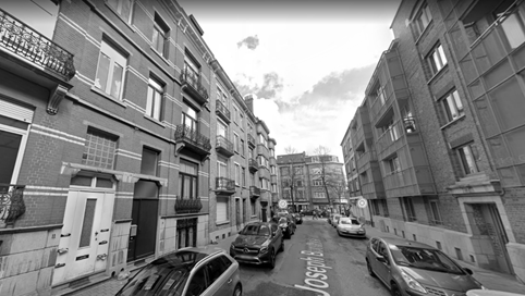 Afbeelding met tekst, gebouw, buiten, straat
Automatisch gegenereerde beschrijving