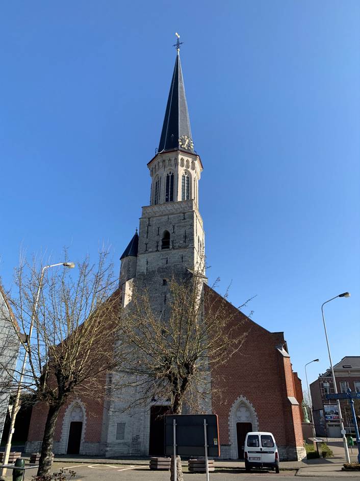 Afbeelding met lucht, buiten, gebouw, kerk

Automatisch gegenereerde beschrijving